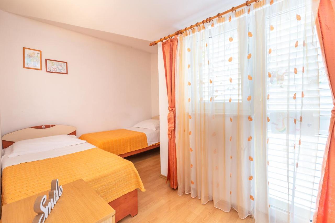 Villa Roko Tucepi Bagian luar foto